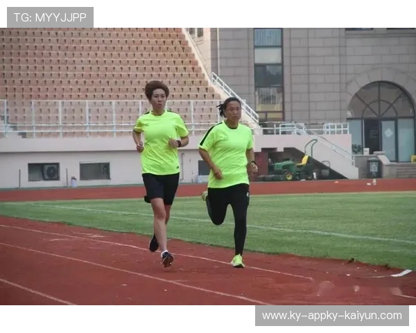 黑衣法官的自我修养:现代裁判体能训练全揭秘 黑衣法官的自我修养:现代裁判体能训练全揭秘